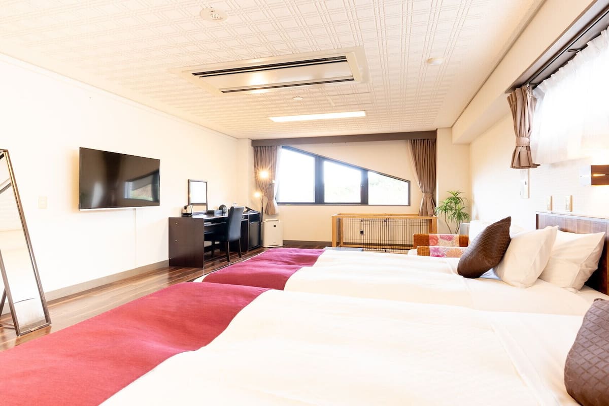 Coffres-forts dans les chambres, bureau, Wi-Fi gratuit
