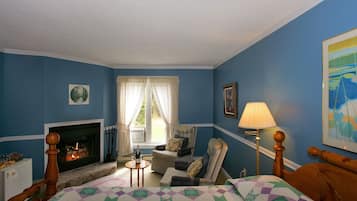 Tempur-Pedic beds, free WiFi