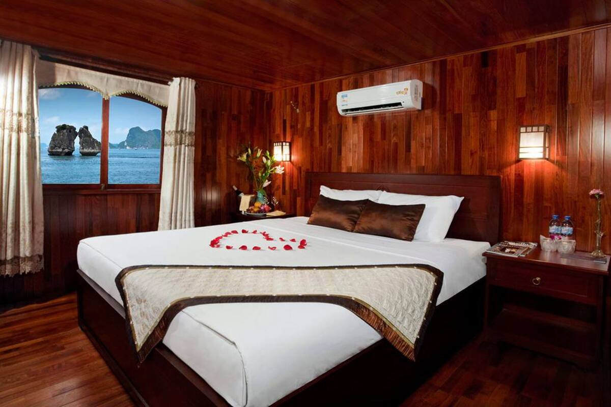 Deluxe Room | Minibar, free WiFi