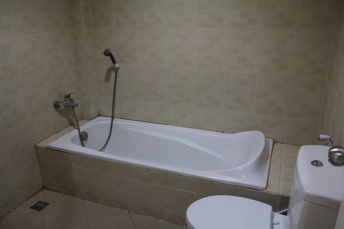 superior double room with free airport shuttle | bathroom | towels