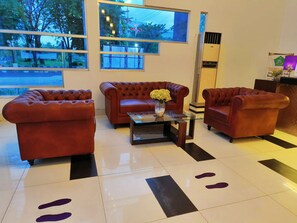 Living area - Hotel Tilamas Juanda (Sidoarjo)