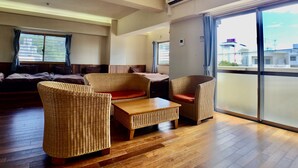 Family Room (standard) | Ruang tamu