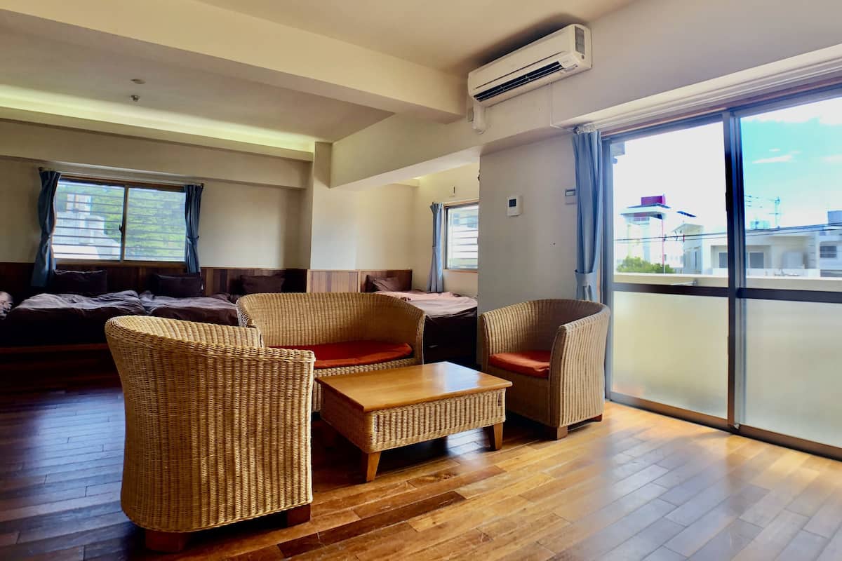 Standard Family Room | Living area