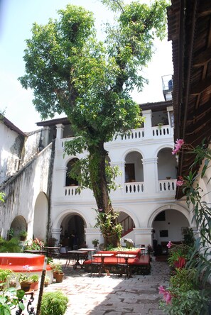 Courtyard - The Old Courtyard Hotel (Kochi)