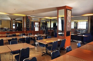 Restaurant - Plaza Hotel Harco Mangga Dua (Jakarta)