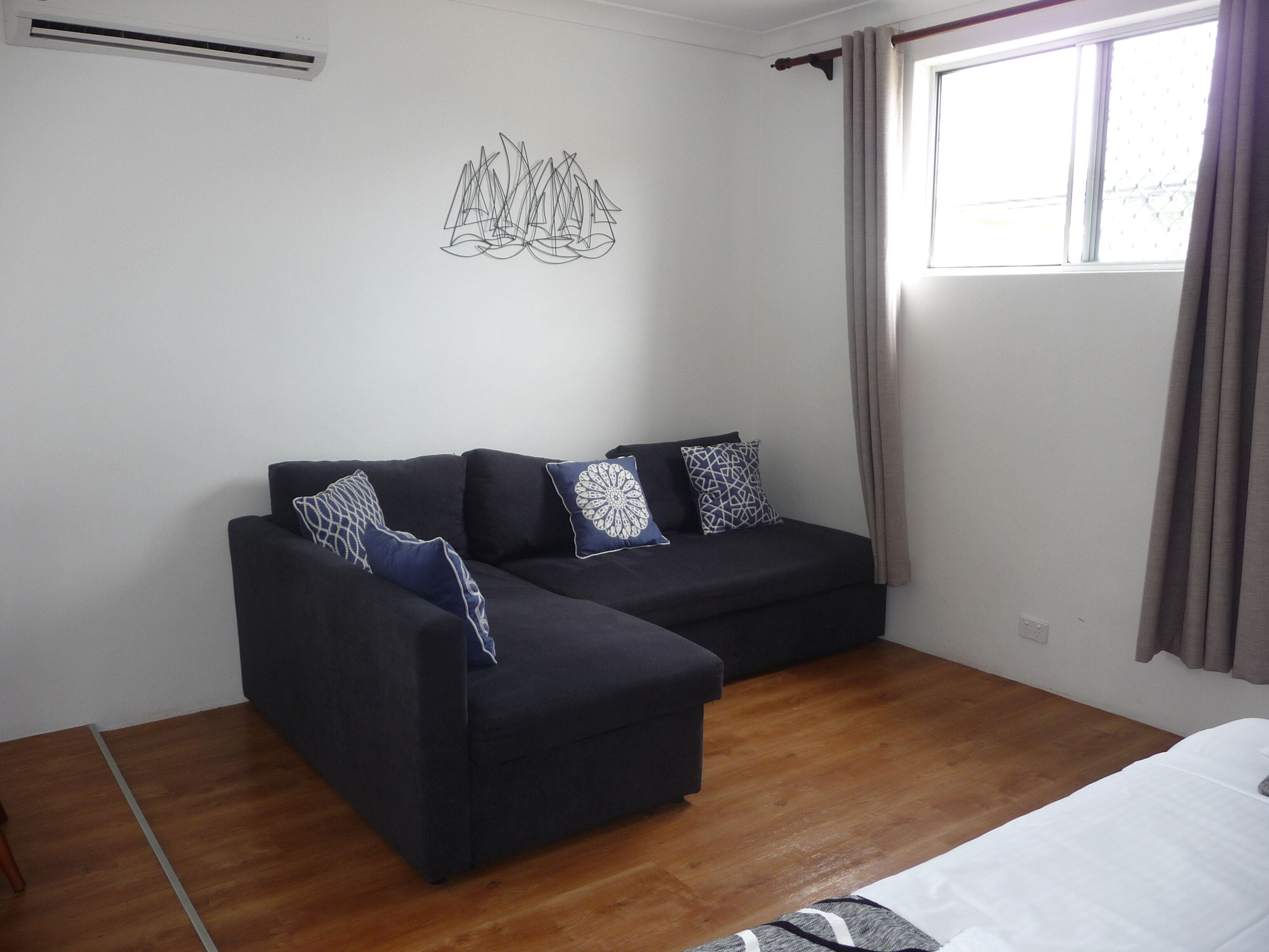 ファミリー シングルルーム | デスク、ノートパソコン用作業スペース、アイロン / アイロン台、WiFi (無料)