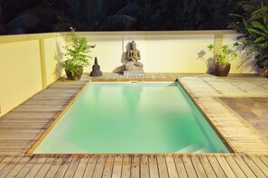 Outdoor pool, pool loungers