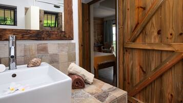 8.Superior Terrace Ocean and Pool View | Bathroom | Shower, free toiletries, towels