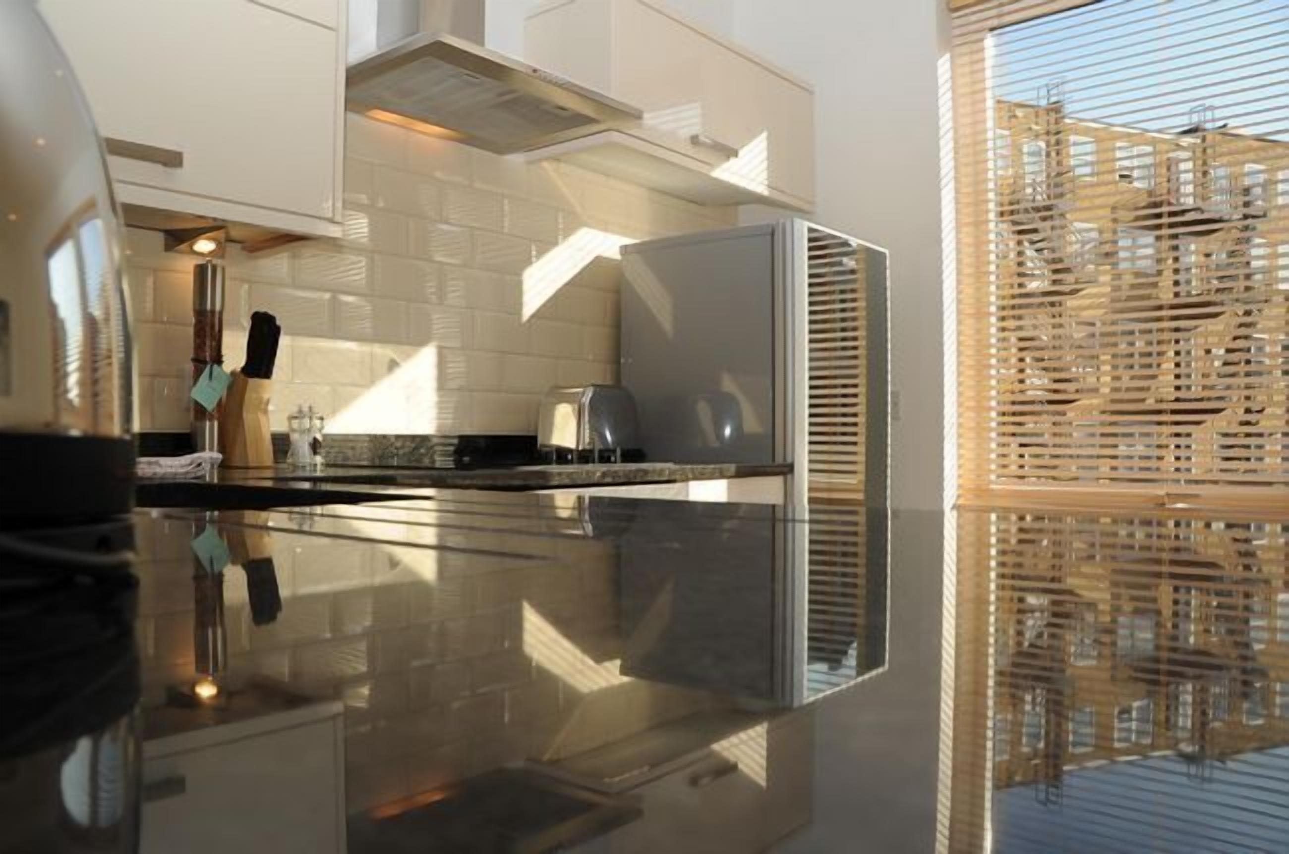 Căn hộ, 2 phòng ngủ (The Courtyard 2) | Bếp riêng | Tủ lạnh, lò vi sóng, bếp nấu, máy rửa bát 