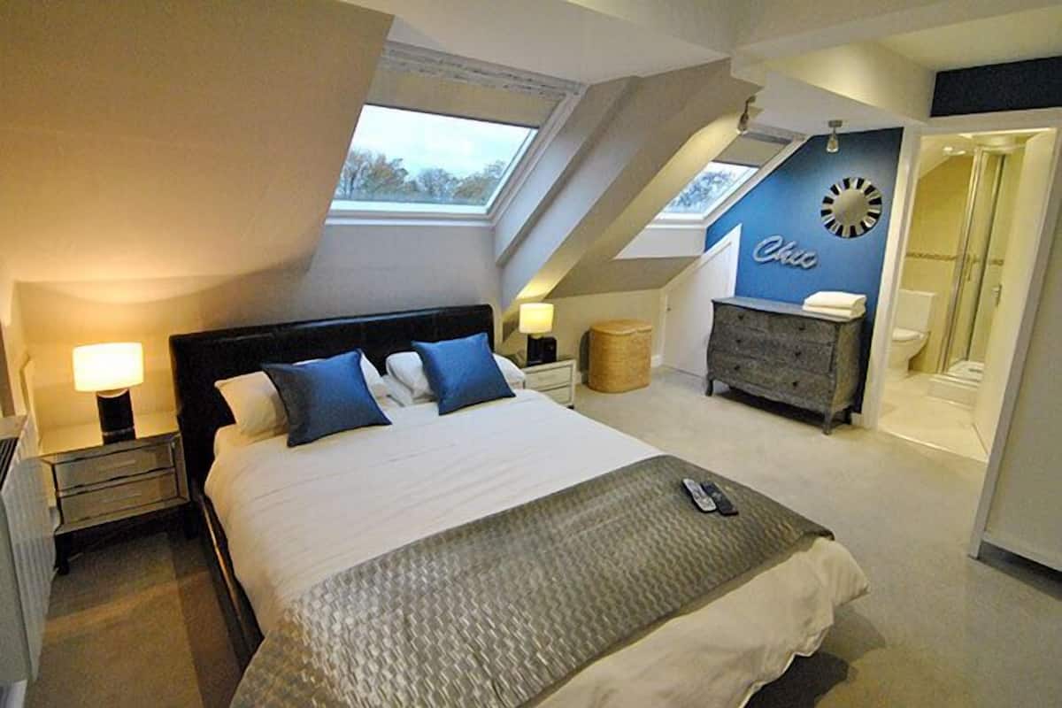 Appartement, 2 chambres (The Courtyard Penthouse) | 1 chambre, fer et planche à repasser, lits bébé (en supplément)
