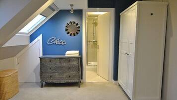 Apartment, 2 Bedrooms (The Courtyard Penthouse) | 1 bedroom, iron/ironing board, cribs/infant beds, free WiFi