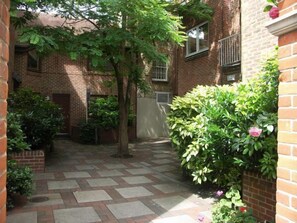 Terrace/patio - The Courtyard (Windsor)