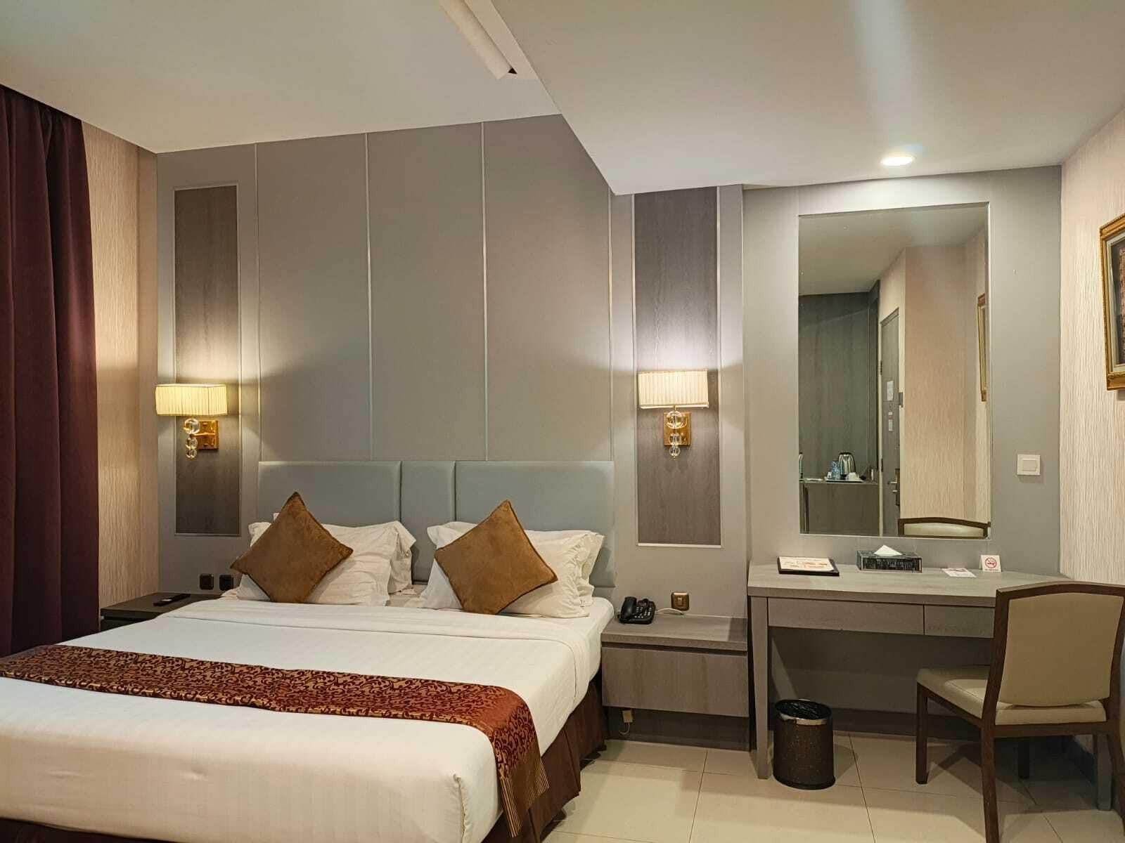 Photo - Grand Paragon Hotel