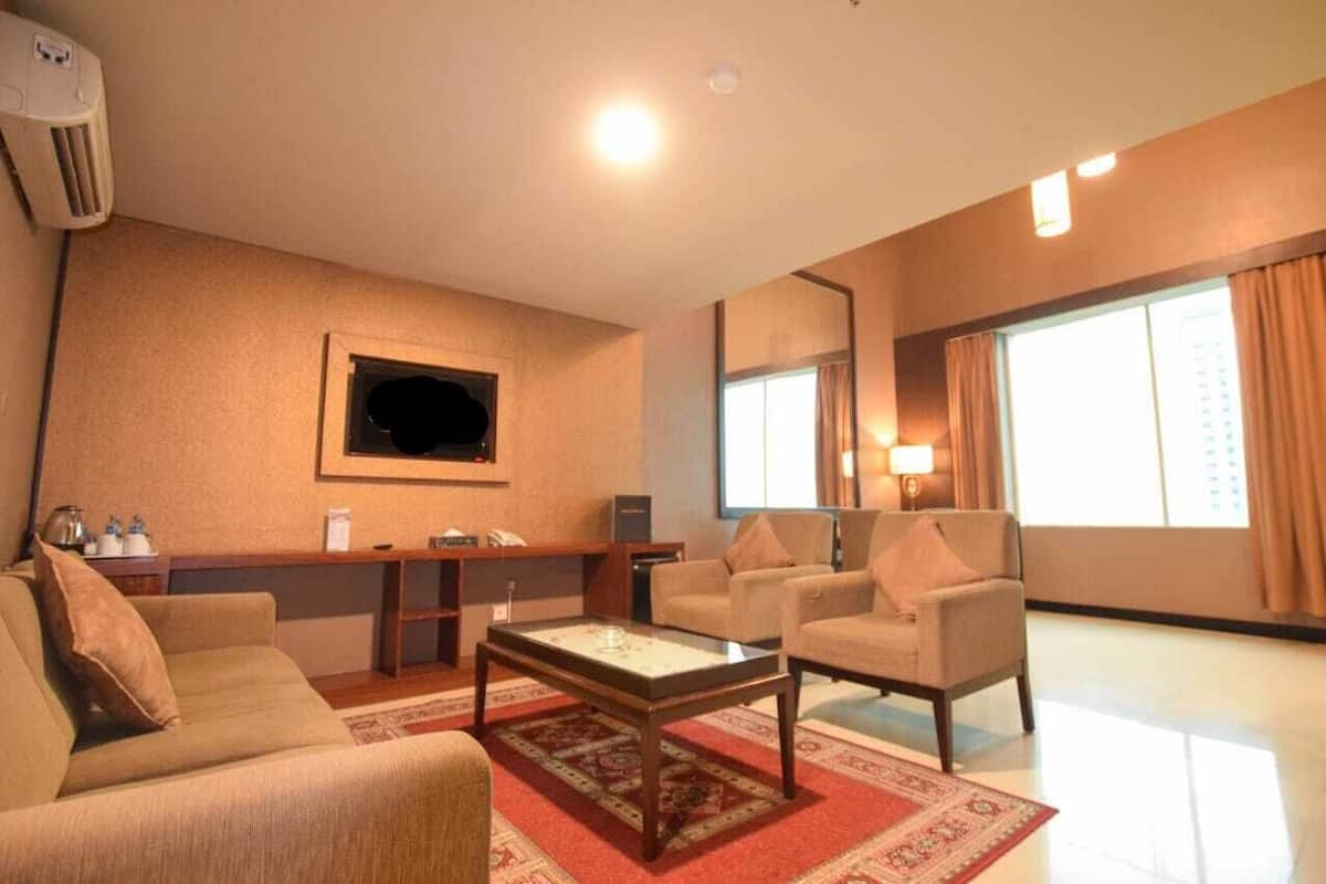 Grand Paragon Suite | 미니바, 객실 내 금고, 각각 다른 스타일의 인테리어, 책상