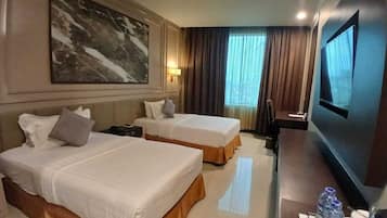 Executive Deluxe View | Minibar, caja fuerte, decoración individual y escritorio