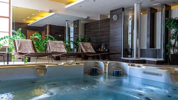 Sauna, Whirlpool, Körperbehandlungen, Sportmassagen, Massageanwendungen