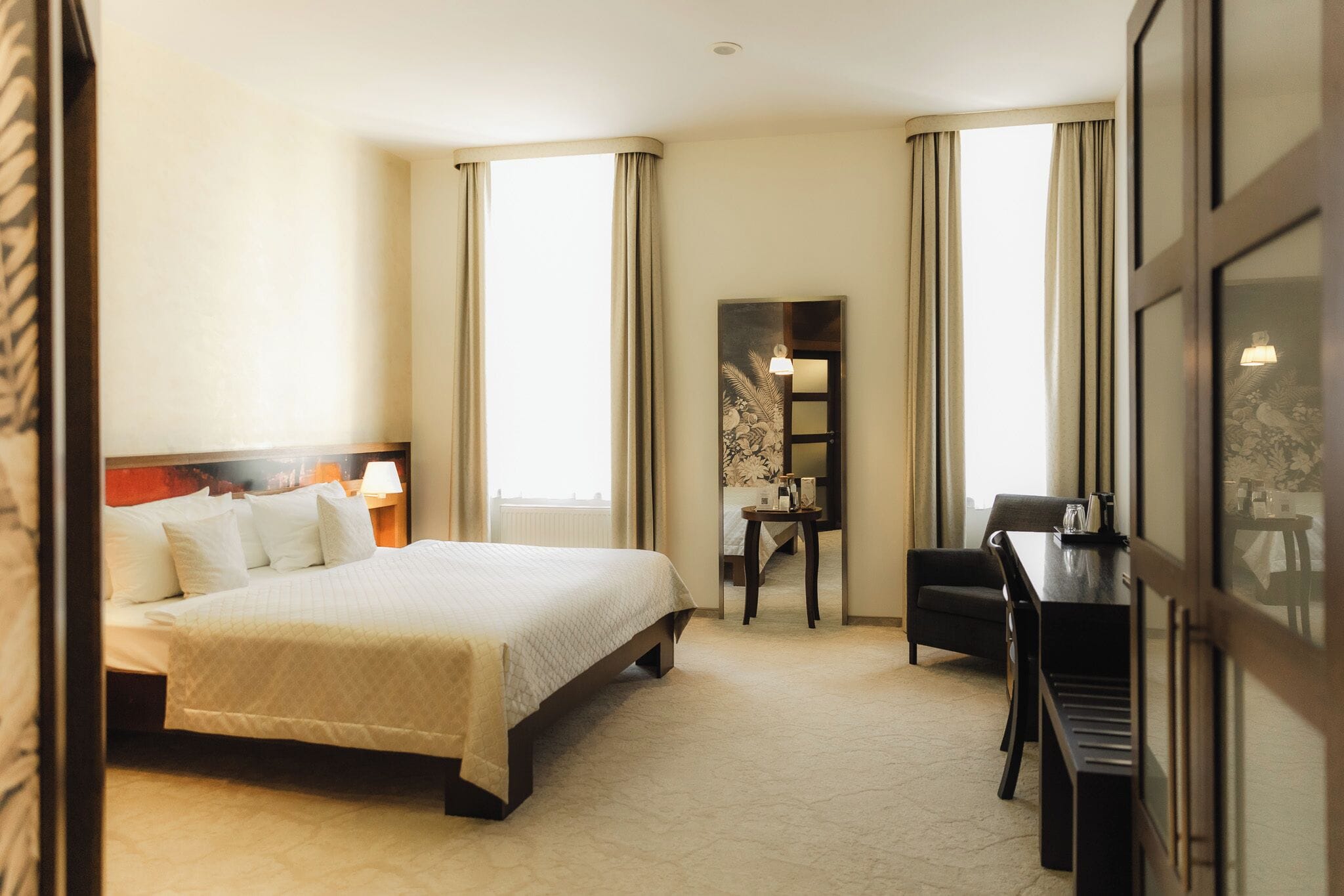 Standard Double Room | Hypo-allergenic bedding, minibar, in-room safe, desk