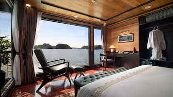 Habitación ejecutiva con 1 cama matrimonial o 2 individuales, balcón, vista al océano | Ropa de cama hipoalergénica y minibar