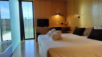 Minibar, in-room safe, desk, soundproofing