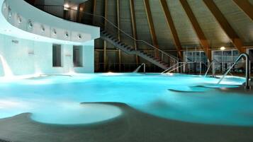 Piscina interna, piscina externa