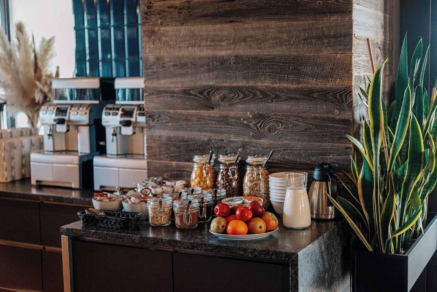 Desayuno buffet todos los días (con cargo)