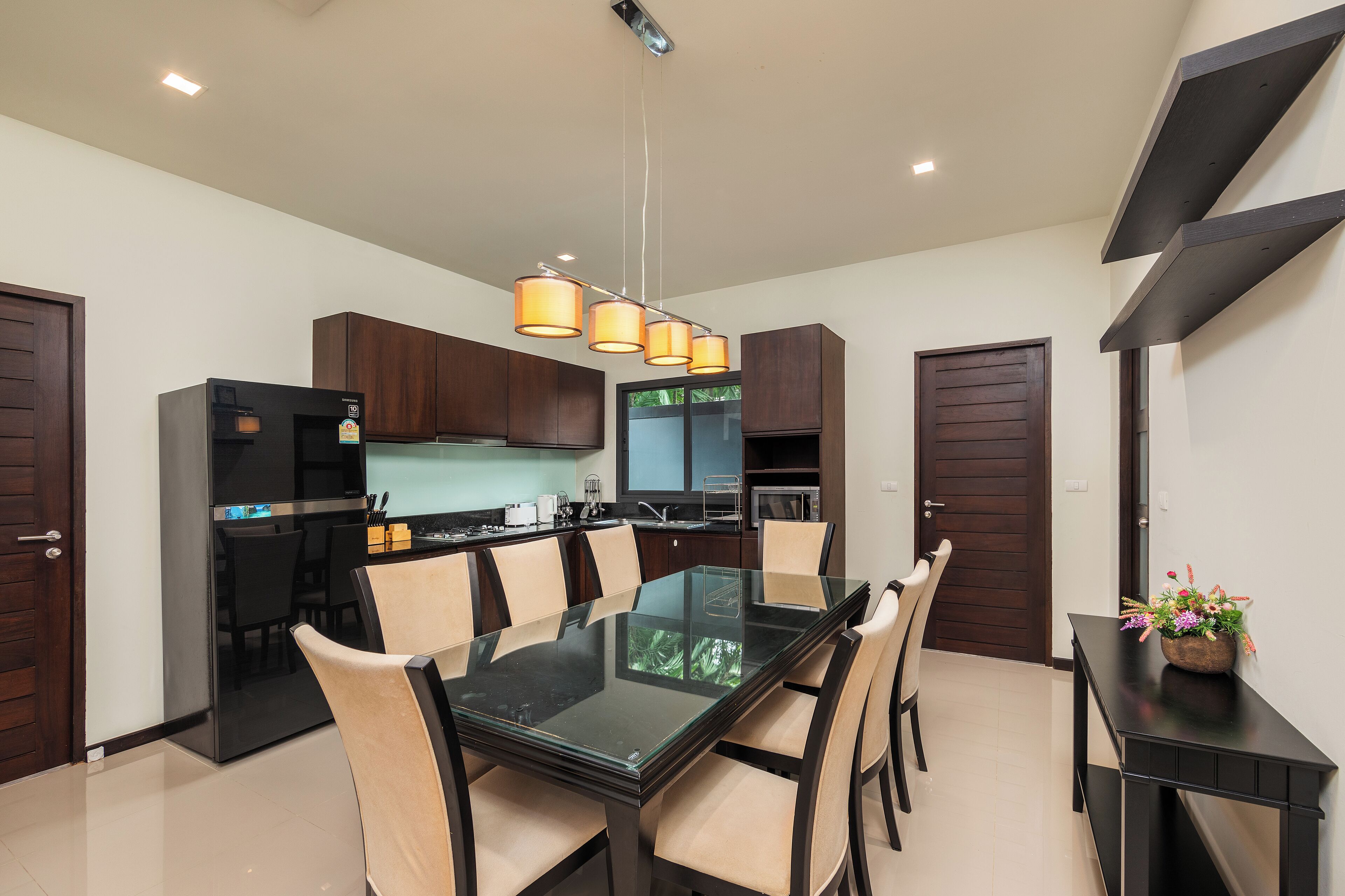 Biệt thự Deluxe, 3 phòng ngủ, hồ bơi riêng, quang cảnh hồ bơi | Bếp riêng | Tủ lạnh, lò vi sóng, bếp nấu, dụng cụ pha cà phê/trà 