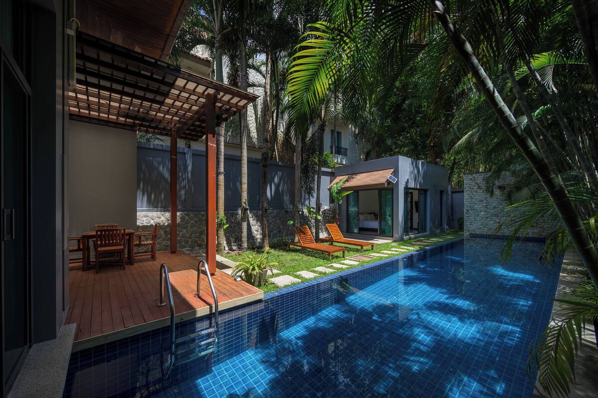 Villa – exclusive, 3 soverom, privat basseng, bassengutsikt | Safe på rommet, skrivebord, strykejern/-brett og wi-fi (inkludert)