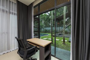Deluxe-Villa, 3 Schlafzimmer, eigener Pool, Poolblick | Ausblick vom Zimmer