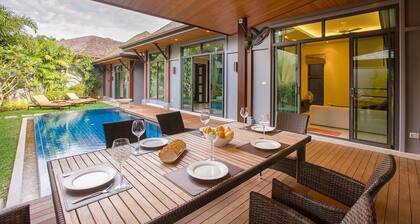 Saiyuan Estate by TropicLook