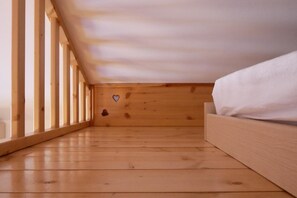 Caja de seguridad en la habitación, cunas y camas plegables/adicionales 