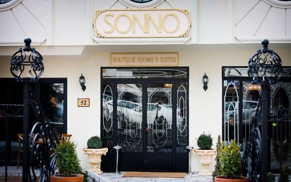 Property entrance - Sonno Boutique Rooms & Suites (Ankara)