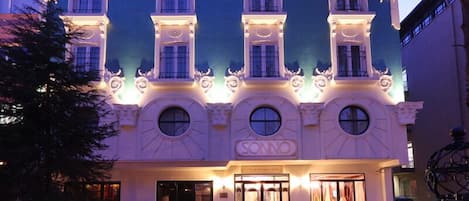 Front of property – evening/night