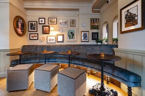 Restaurant - Bear Hotel (Bath)