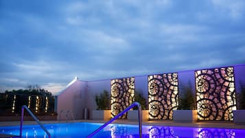 Outdoor pool, pool umbrellas, pool loungers