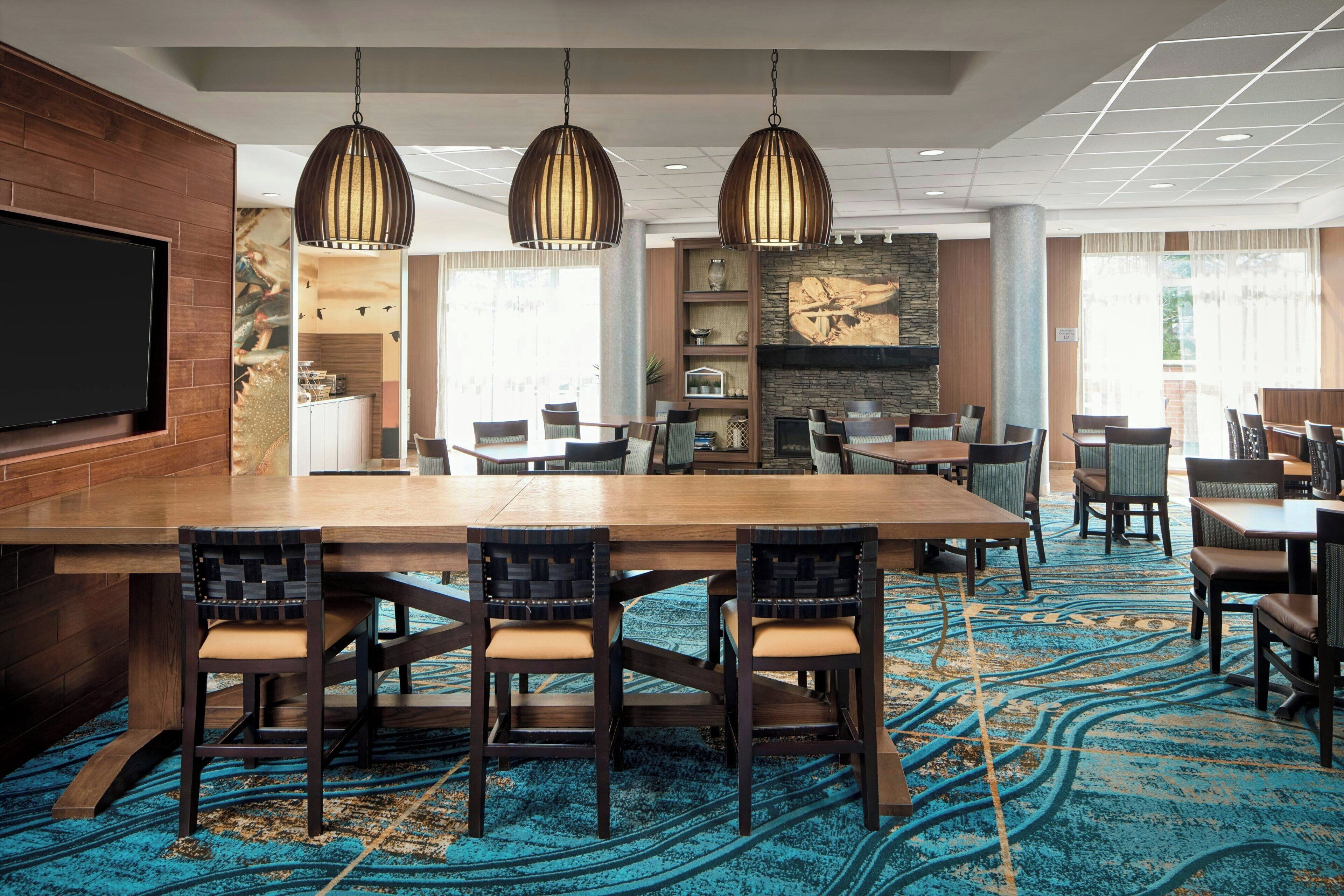 Free daily continental breakfast 