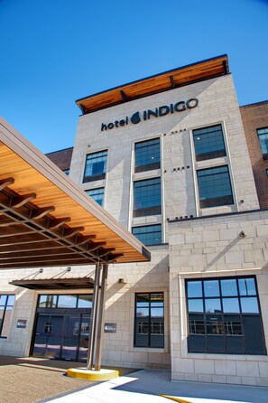 Exterior - Hotel Indigo Traverse City by IHG (Traverse City)