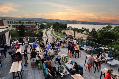 Hotel Indigo Traverse City by IHG