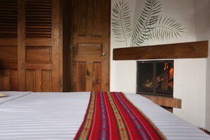 Desk, free WiFi - Hotel Las Caballerizas (Valle de Bravo)