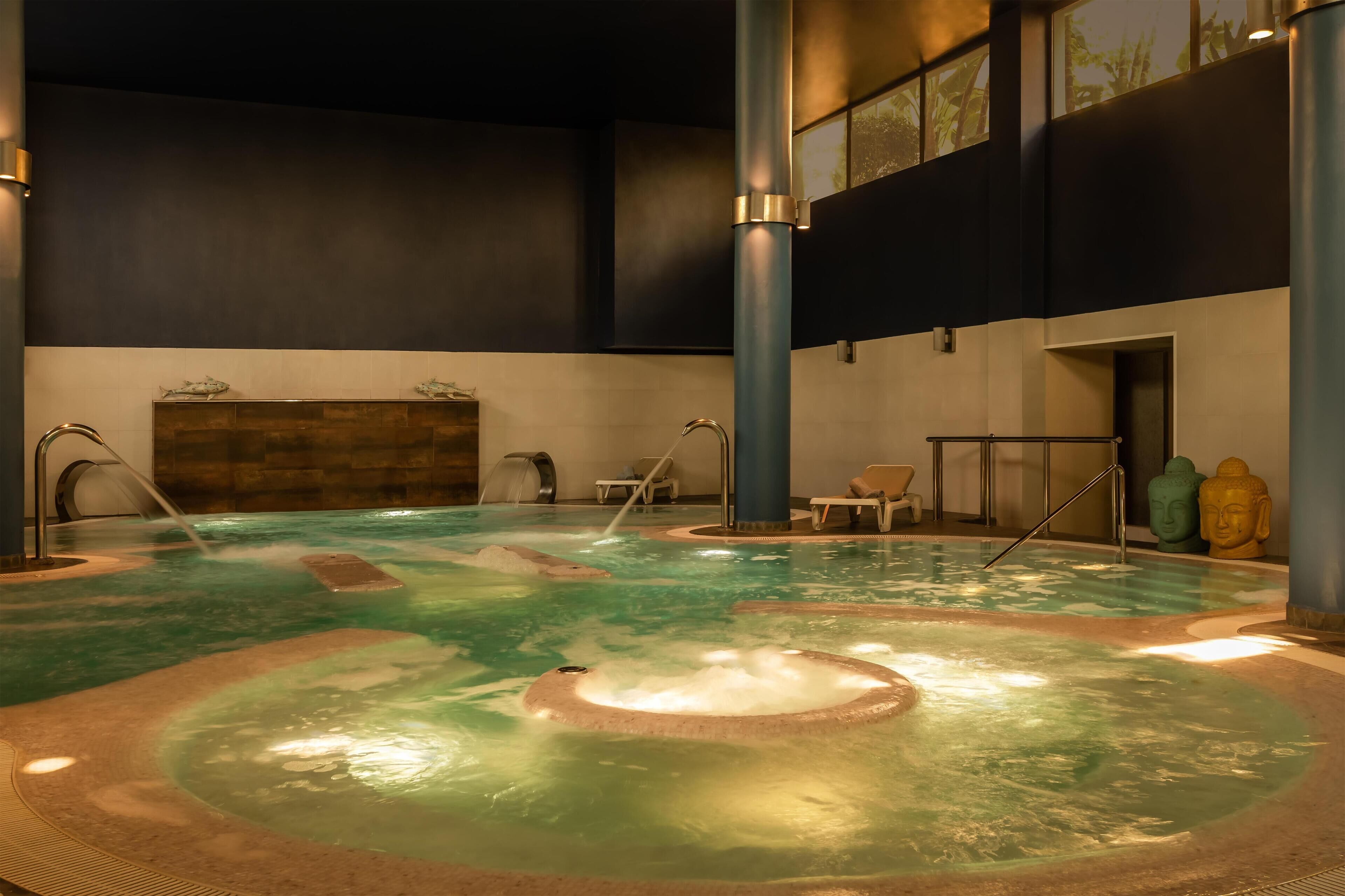 Sauna, hammam, hammam, soins corporels, soins d'aromathérapie