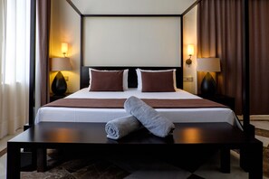 Double Club Palace | Minibar, in-room safe, desk, blackout drapes - ALEGRIA Palacio Mojacar - Adults Only (Mojacar)