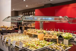 Breakfast, lunch and dinner served  - ALEGRIA Palacio Mojacar - Adults Only (Mojacar)