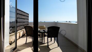 Premium tweepersoonskamer, uitzicht op zee | Balkon