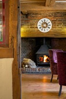 Check-in/check-out kiosk