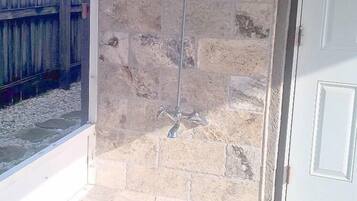 1 habitación, ropa de cama de alta calidad y decoración personalizada