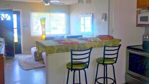 Room - Vacation Bungalows by Grace Realty Inc. (New Smyrna Beach)