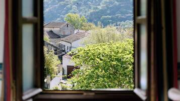 Junior-Suite | Badezimmer | Kostenlose Toilettenartikel, Haartrockner, Handtücher, Seife