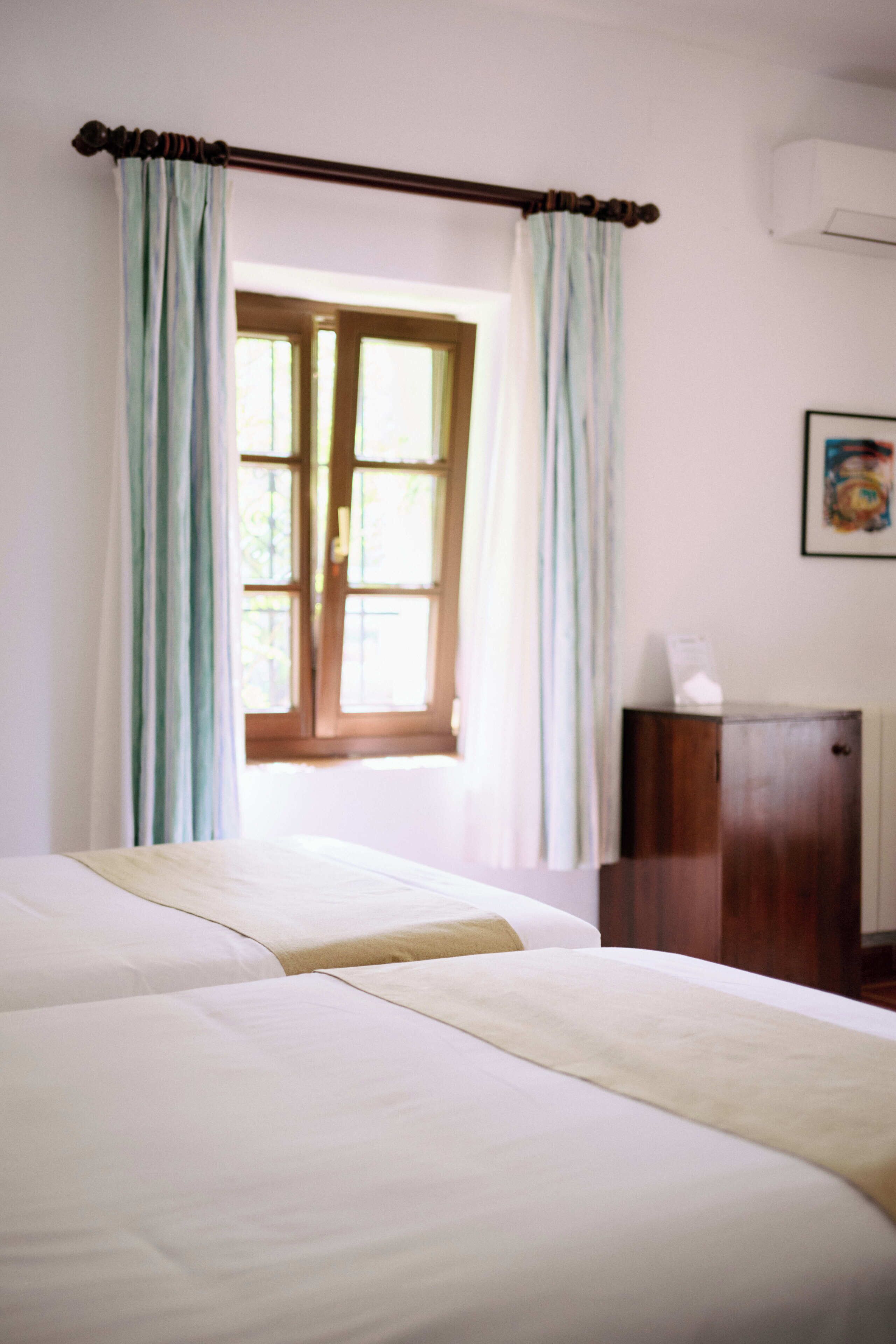 Standard Room, Balcony | Minibar, in-room safe, individually decorated, individually furnished