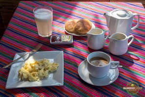 Free daily continental breakfast