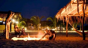 Breakfast, lunch, dinner served; international cuisine  - Bamboo Lodge Zorritos (Bocapan)