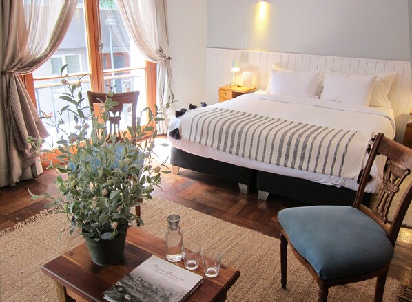 Deluxe Double Room, Balcony | Hypo-allergenic bedding, minibar, in-room safe, blackout drapes